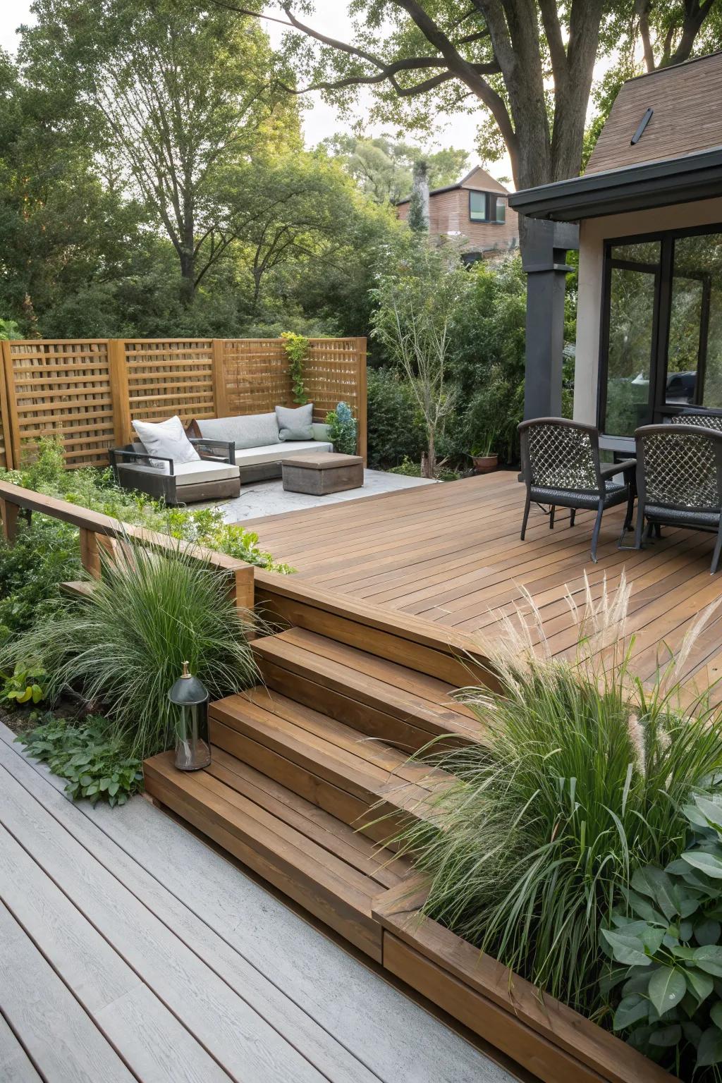 Horizontal Deck Skirting Ideas: Fresh Looks for Your Outdoor Space
