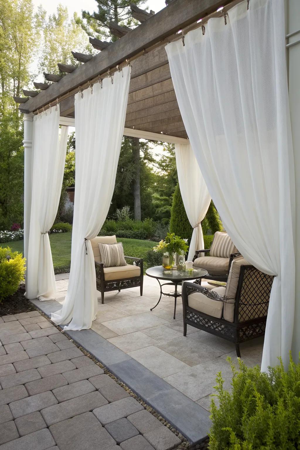 15+ Outdoor Spaces Ideas: Fresh Ways to Transform Your Garden Retreat