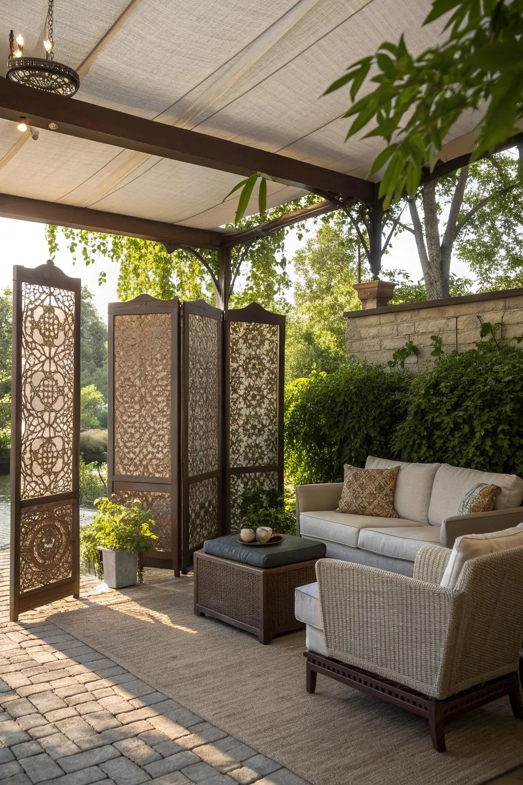Covered Outdoor Seating Areas: Find Ideas to Transform Your Space
