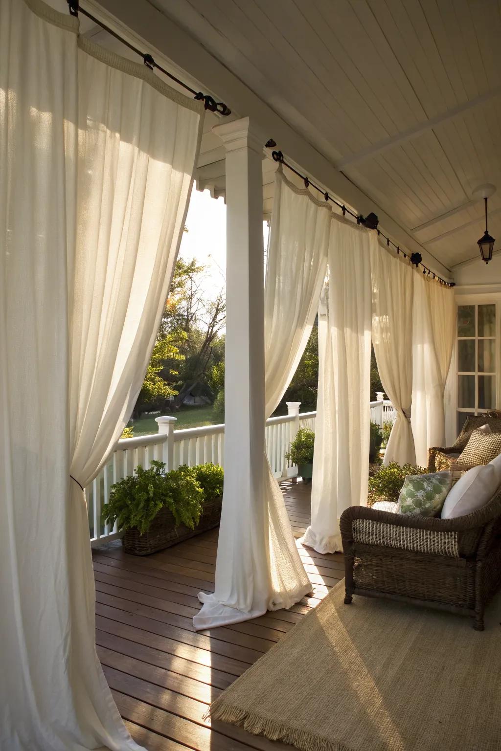 11+ Enclosed Porch Decorating Ideas: Refresh Your Space with Simple Touches